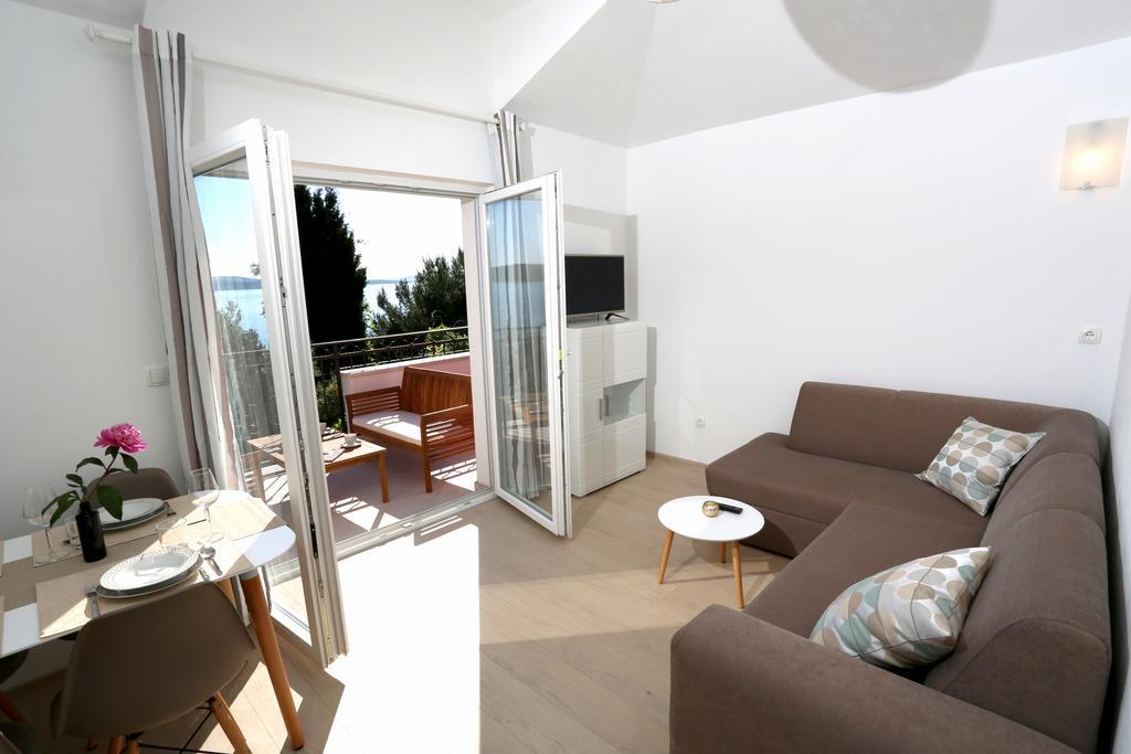 Apartments La Mirage Pirovac Bagian luar foto